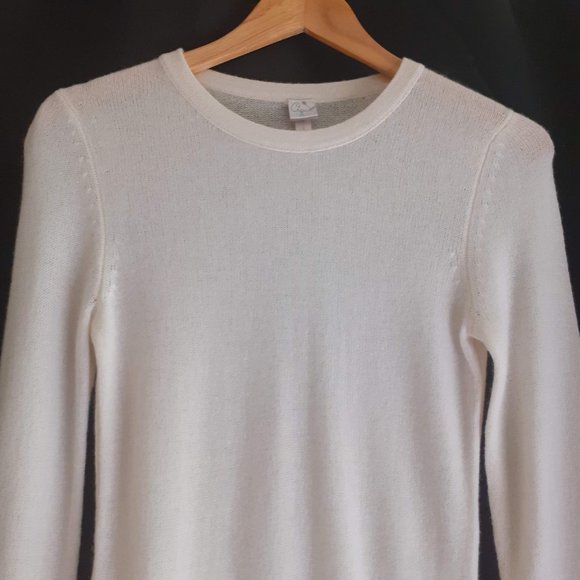 AQUA 100%CASHMERE LONGER SLEEVE RIBBED KNIT SWEATER ,Cream SMALL with measuremnt - Picture 3 of 4
